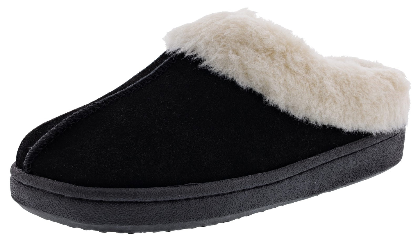 
                  
                    Clarks Women's JMS0587 Suede Indoor & Outdoor House Slippers
                  
                