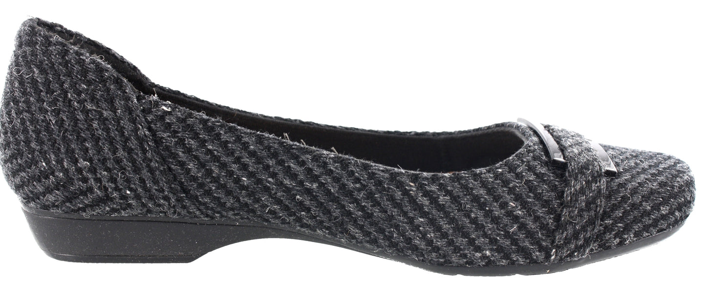 Clarks Womens Blanche West Dress Flats with Arch Support