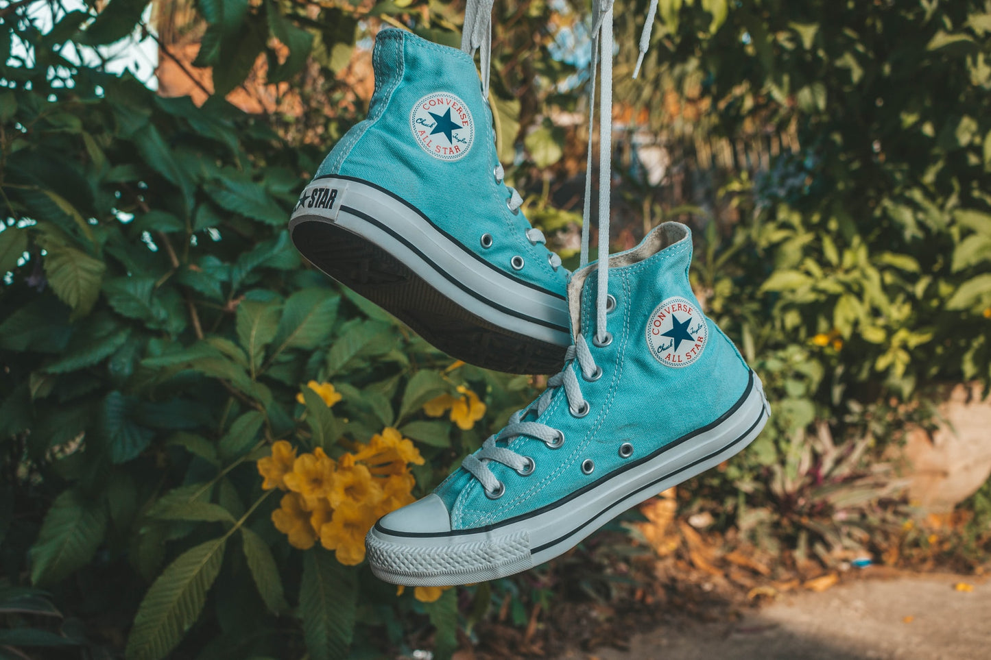How to Clean Converse Shoes