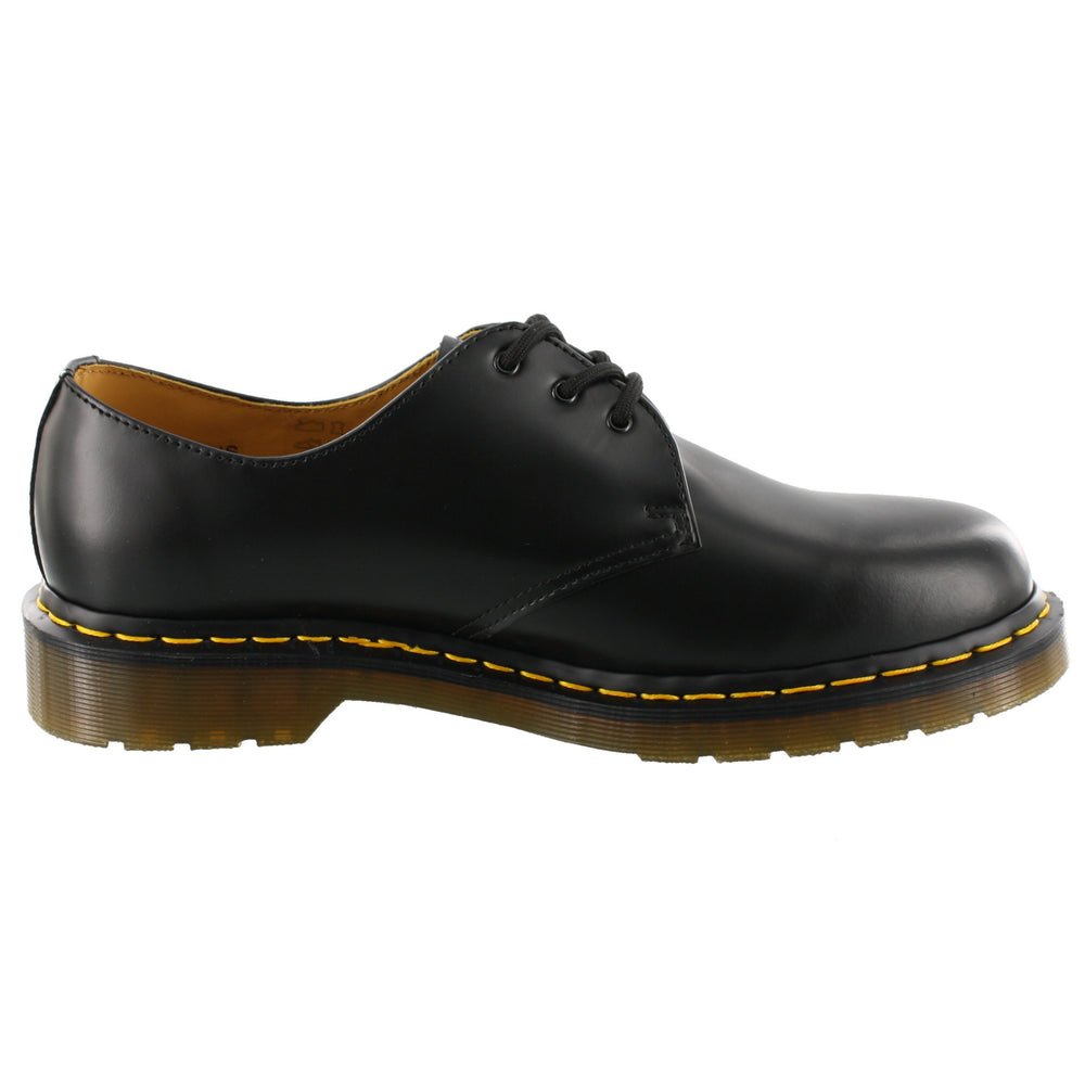 doc martens dress shoes Dr 3989 Smooth Leather Black The iconic yellow stitching adds a distinctive flair Dr. Martens 8053 5eye Gaucho